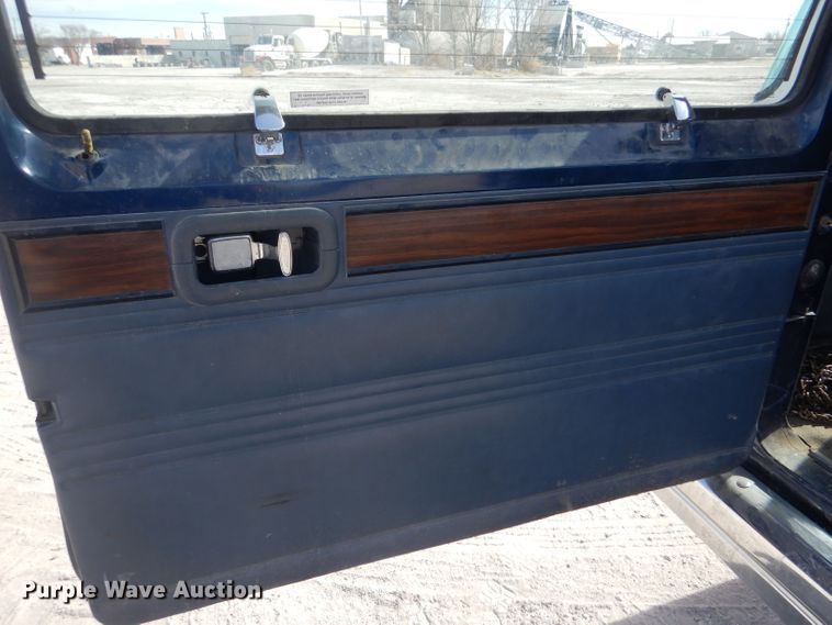 image for item LJ9837 1991 Dodge Ram Wagon 350  van