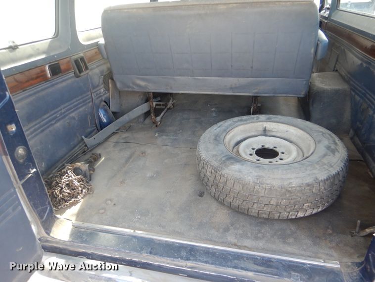 image for item LJ9837 1991 Dodge Ram Wagon 350  van