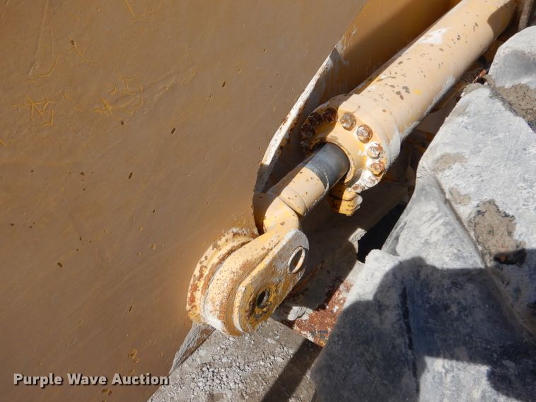 image for item LJ9838 1999 Komatsu WA320-3MC  wheel loader