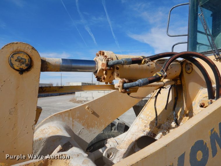 image for item LJ9838 1999 Komatsu WA320-3MC  wheel loader