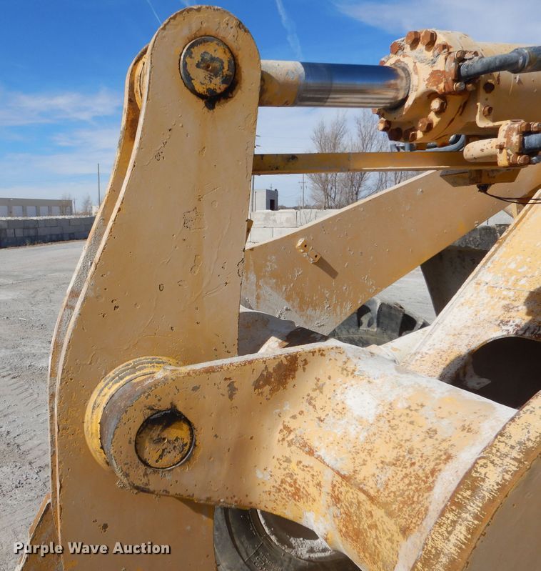 image for item LJ9838 1999 Komatsu WA320-3MC  wheel loader