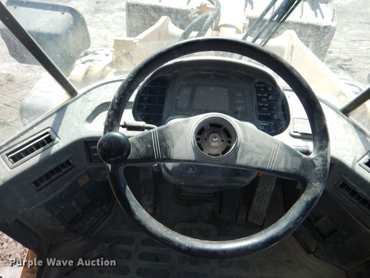 image for item LJ9838 1999 Komatsu WA320-3MC  wheel loader