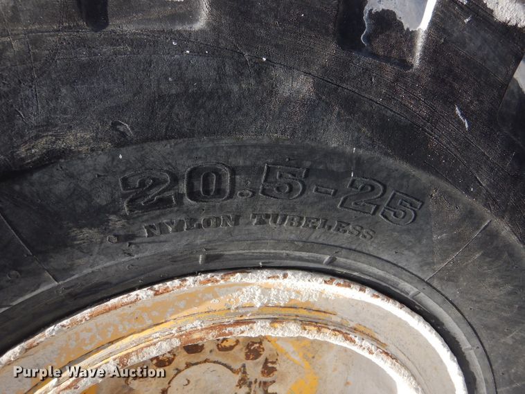 image for item LJ9838 1999 Komatsu WA320-3MC  wheel loader