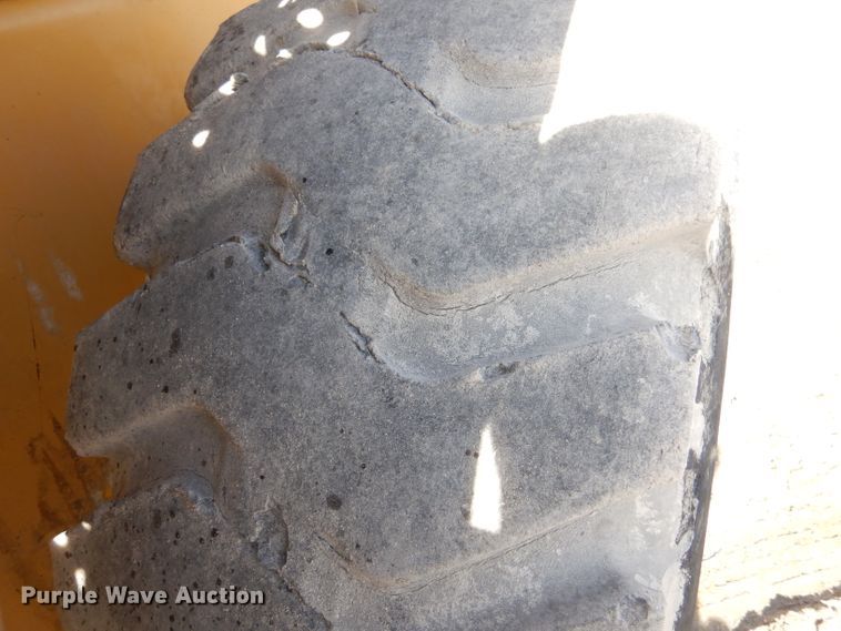 image for item LJ9838 1999 Komatsu WA320-3MC  wheel loader