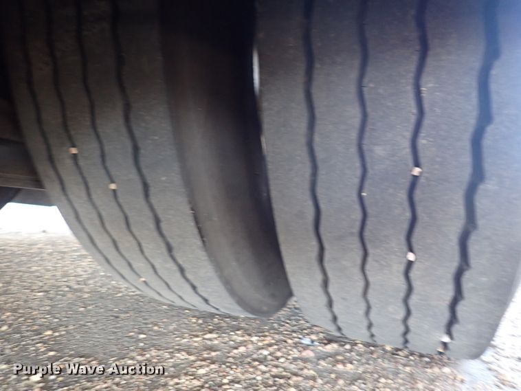 image for item DJ5629 2005 Gillig Phantom C20B096N4  transit bus