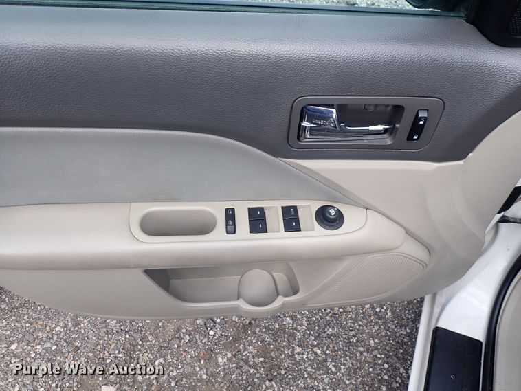 image for item DP4416 2010 Ford Fusion SE