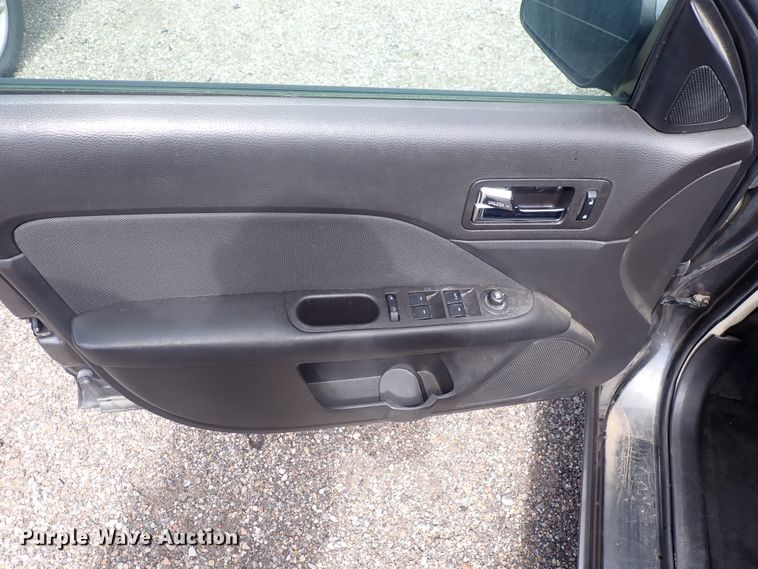 image for item DP4427 2010 Ford Fusion SE