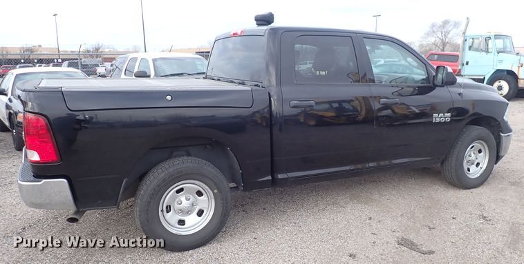 image for item DP4432 2014 Dodge Ram 1500  Crew Cab pickup truck