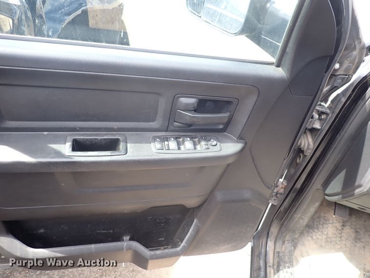 image for item DP4432 2014 Dodge Ram 1500  Crew Cab pickup truck