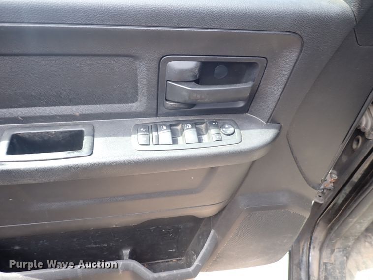 image for item DP4432 2014 Dodge Ram 1500  Crew Cab pickup truck