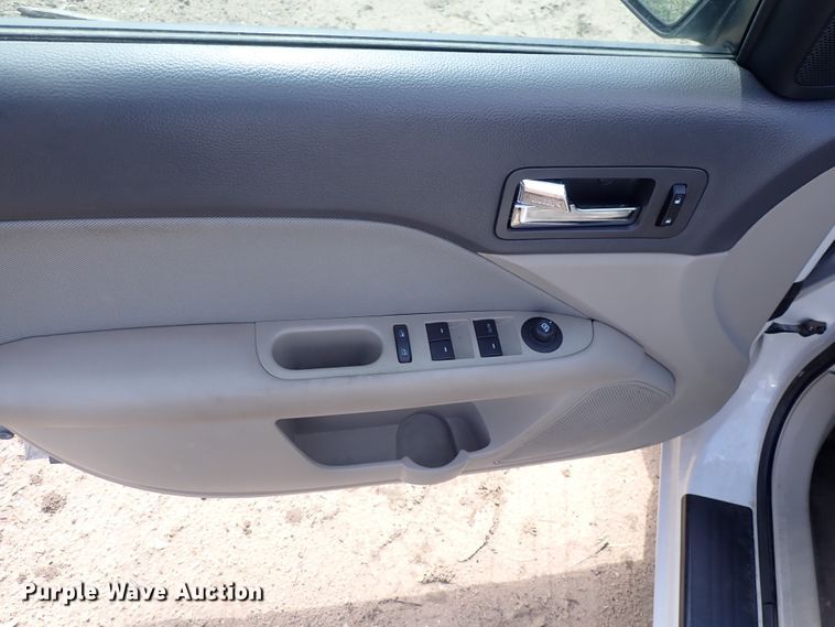 image for item DP4439 2010 Ford Fusion SE