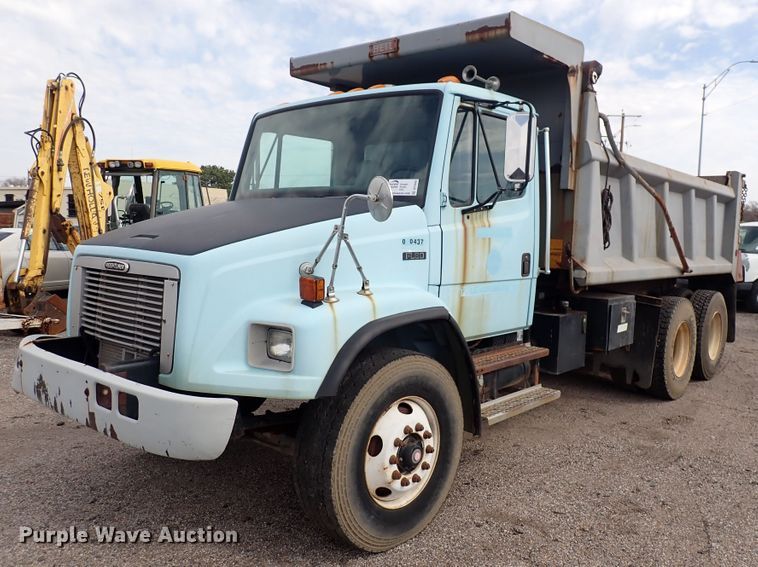 image for item DP4443 2002 Freightliner FL80  dump truck