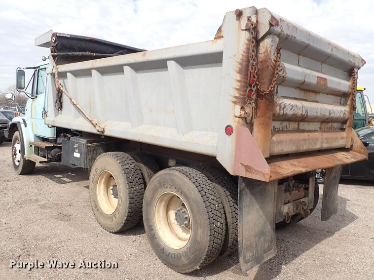 image for item DP4443 2002 Freightliner FL80  dump truck