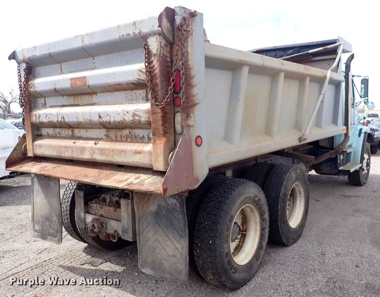 image for item DP4443 2002 Freightliner FL80  dump truck
