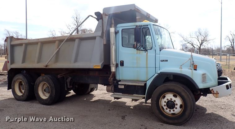 image for item DP4443 2002 Freightliner FL80  dump truck