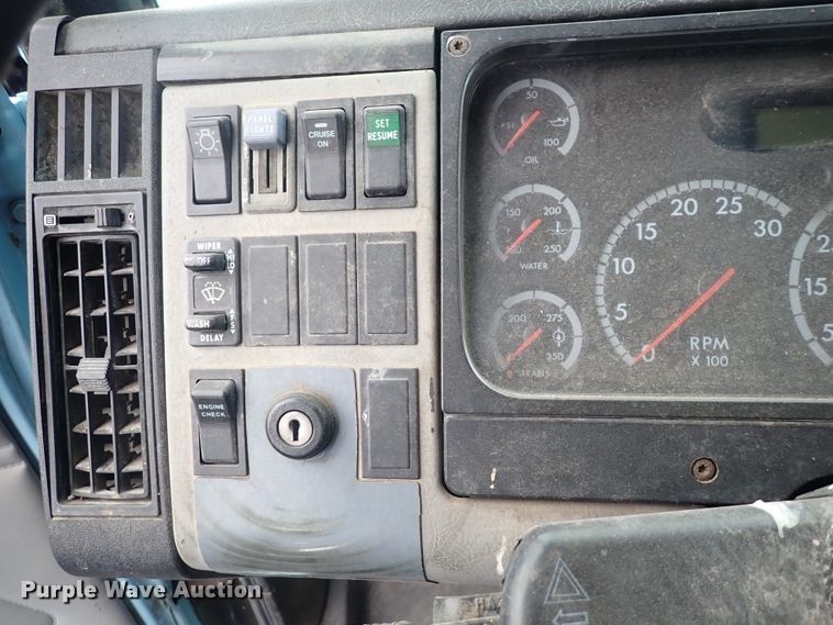 image for item DP4443 2002 Freightliner FL80  dump truck