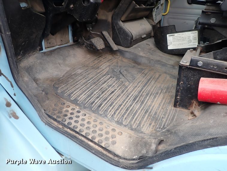 image for item DP4443 2002 Freightliner FL80  dump truck