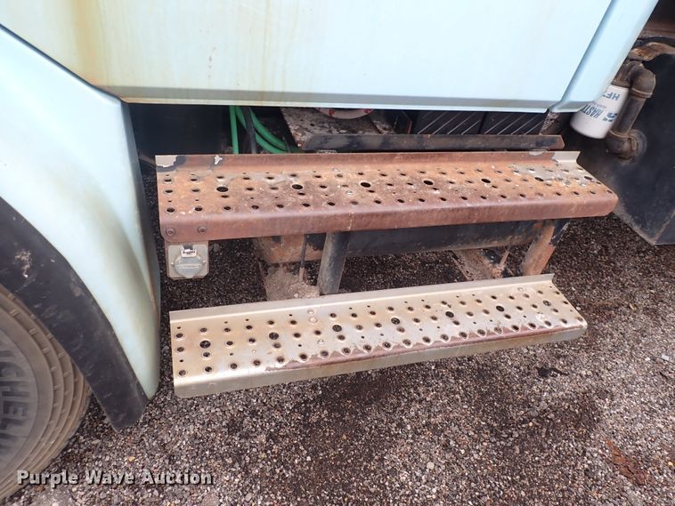 image for item DP4443 2002 Freightliner FL80  dump truck