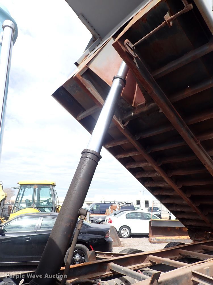 image for item DP4443 2002 Freightliner FL80  dump truck