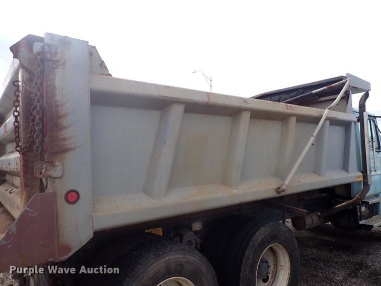 image for item DP4443 2002 Freightliner FL80  dump truck