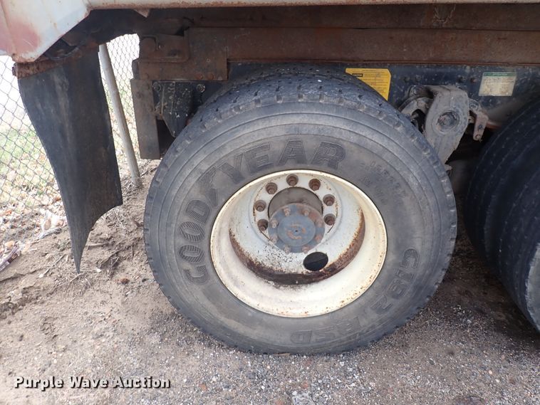 image for item DP4443 2002 Freightliner FL80  dump truck