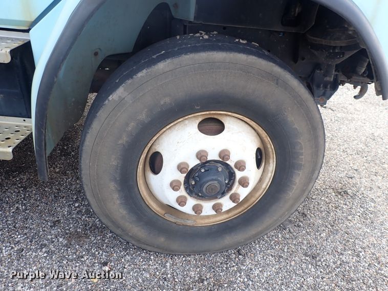 image for item DP4443 2002 Freightliner FL80  dump truck