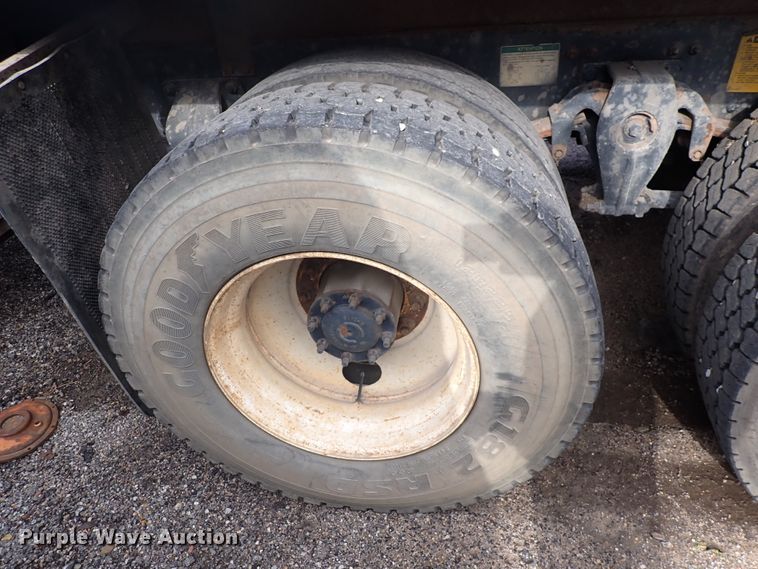image for item DP4443 2002 Freightliner FL80  dump truck