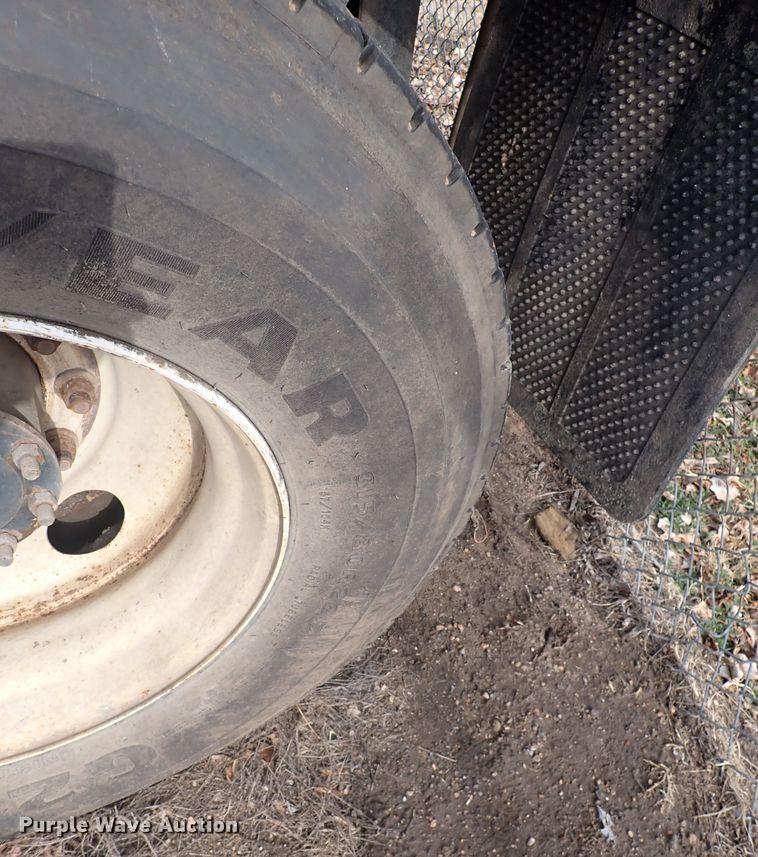 image for item DP4443 2002 Freightliner FL80  dump truck