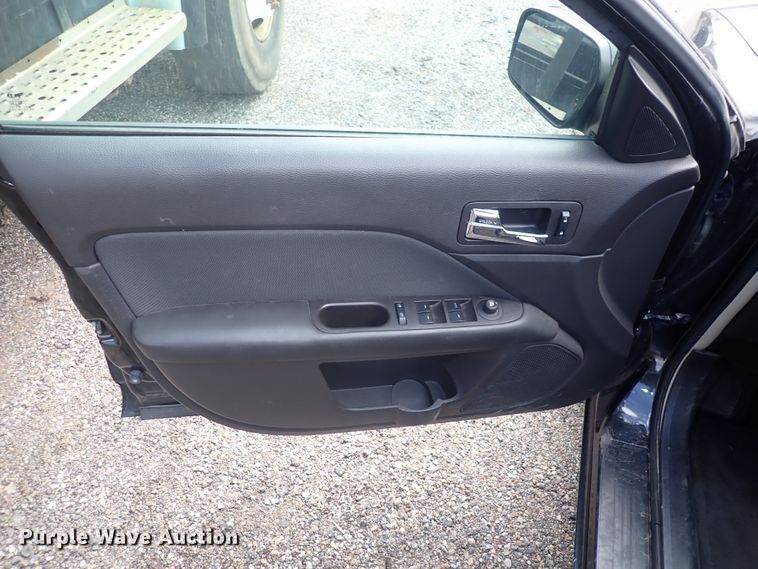 image for item DP4444 2010 Ford Fusion SE