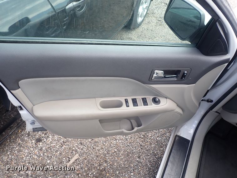 image for item DP4445 2010 Ford Fusion SE