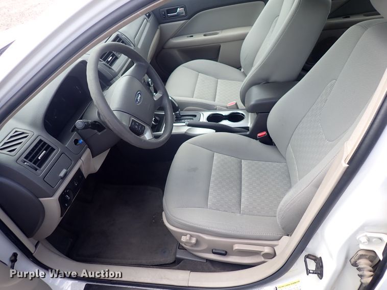 image for item DP4445 2010 Ford Fusion SE