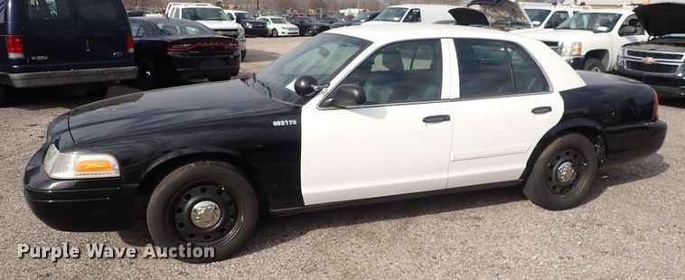 image for item DP4450 2010 Ford Crown Victoria Police Interceptor