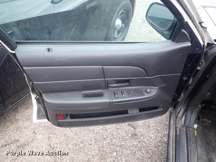 image for item DP4450 2010 Ford Crown Victoria Police Interceptor