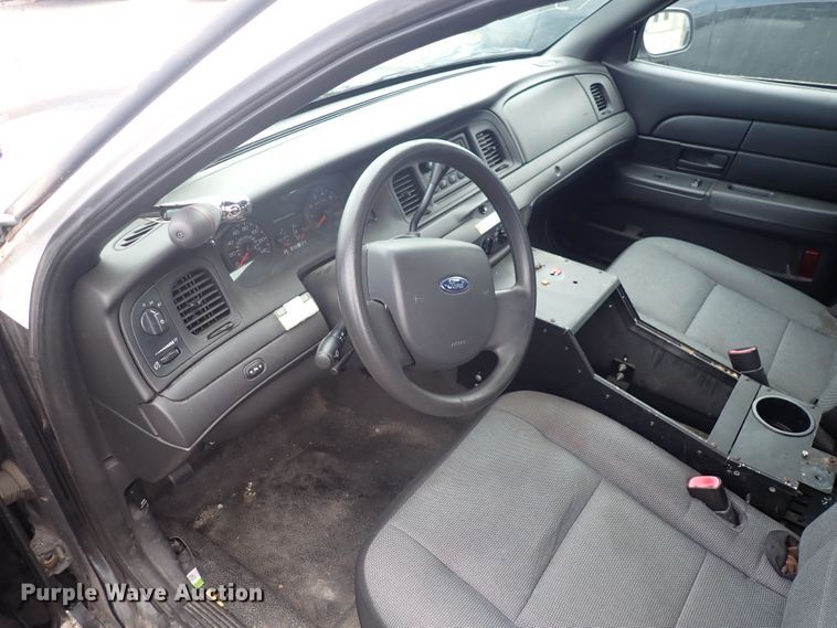 image for item DP4450 2010 Ford Crown Victoria Police Interceptor