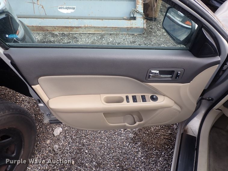 image for item DP4464 2010 Ford Fusion SE