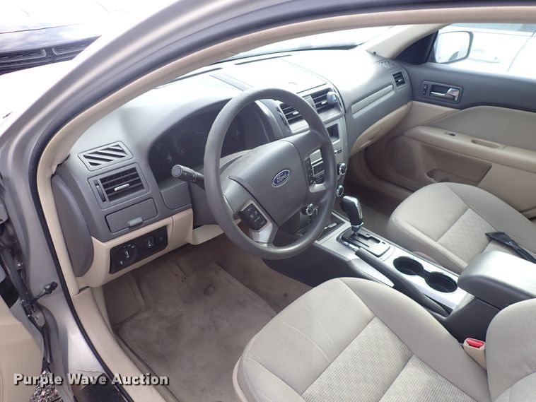 image for item DP4464 2010 Ford Fusion SE