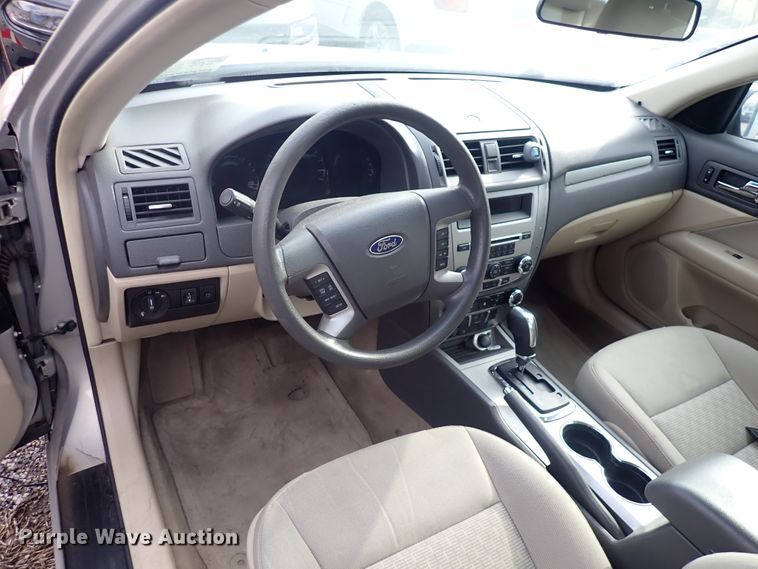 image for item DP4464 2010 Ford Fusion SE