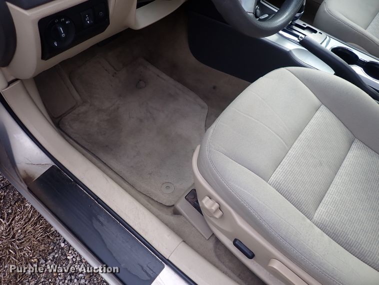 image for item DP4464 2010 Ford Fusion SE