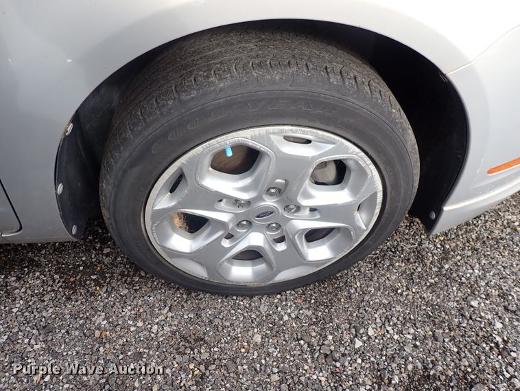 image for item DP4464 2010 Ford Fusion SE