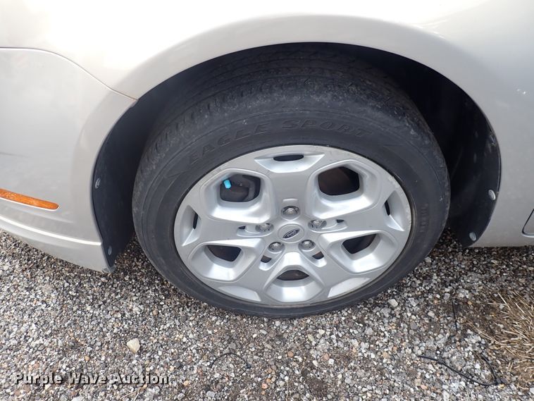 image for item DP4464 2010 Ford Fusion SE