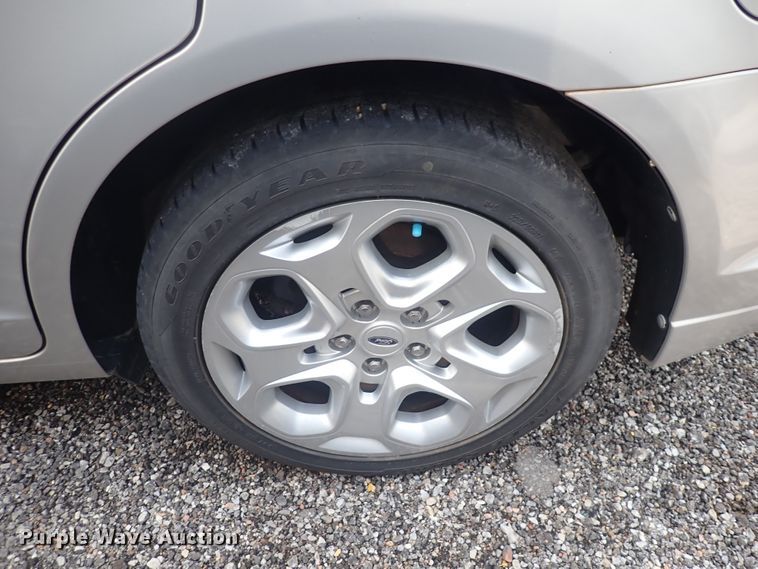 image for item DP4464 2010 Ford Fusion SE