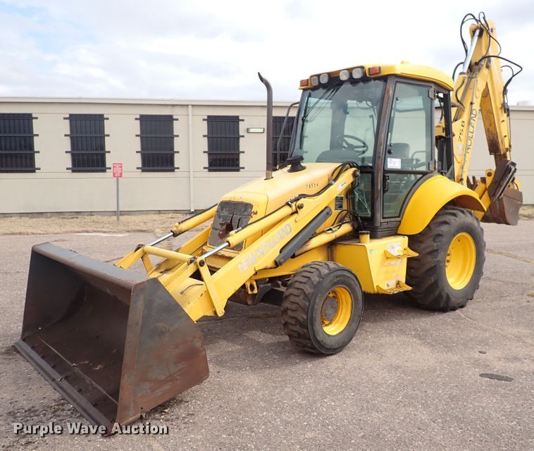 image for item DP4468 2003 New Holland LB75B  backhoe