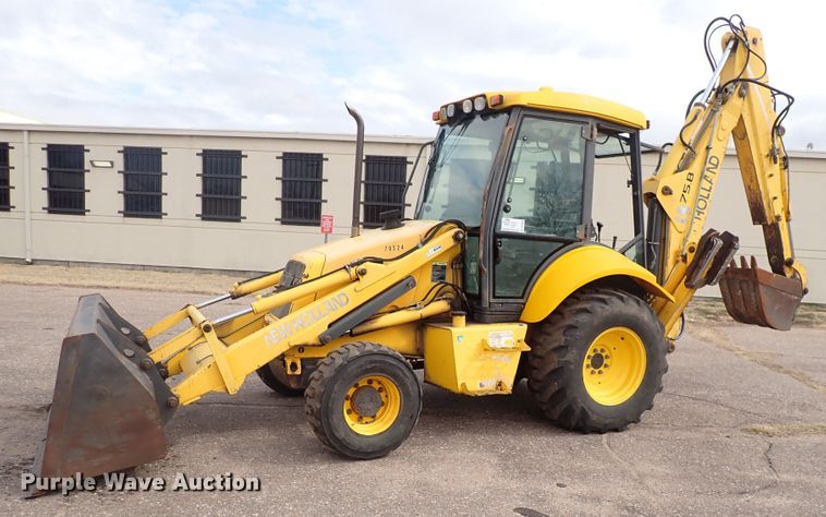 image for item DP4468 2003 New Holland LB75B  backhoe