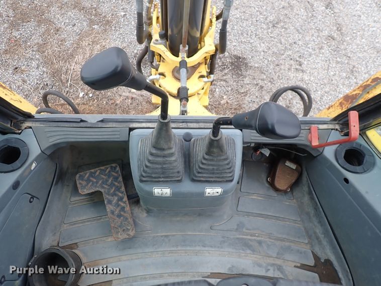 image for item DP4468 2003 New Holland LB75B  backhoe