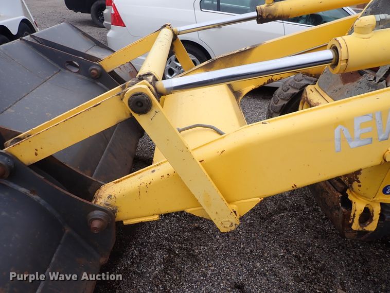 image for item DP4468 2003 New Holland LB75B  backhoe