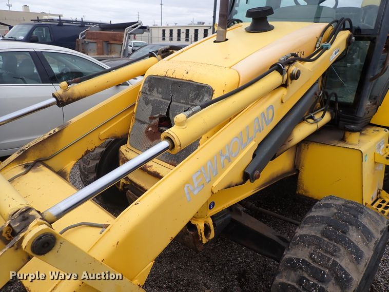 image for item DP4468 2003 New Holland LB75B  backhoe