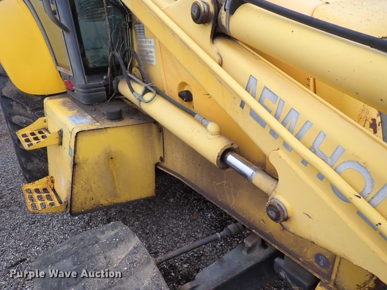 image for item DP4468 2003 New Holland LB75B  backhoe