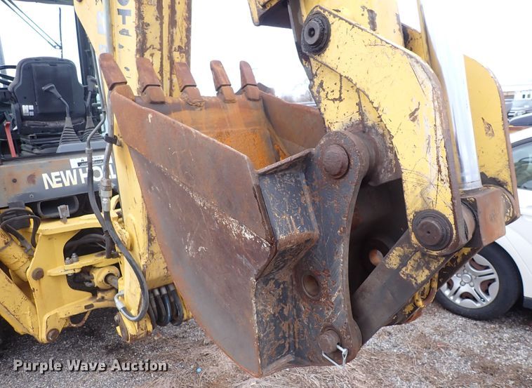 image for item DP4468 2003 New Holland LB75B  backhoe