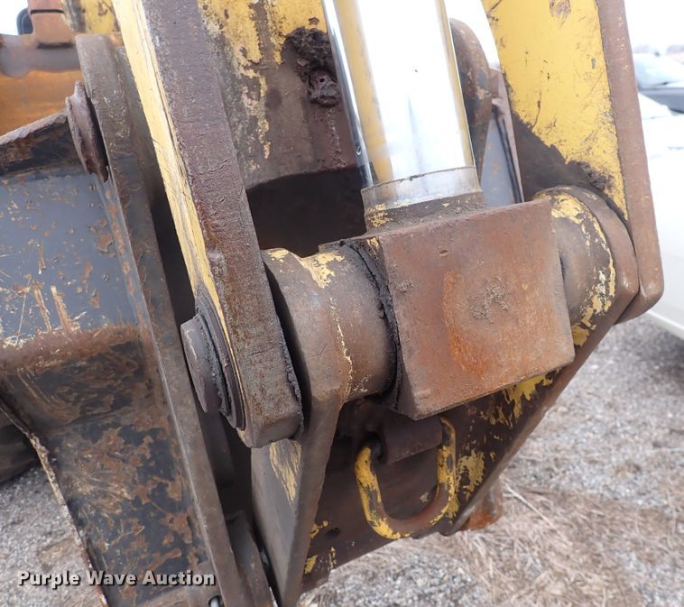 image for item DP4468 2003 New Holland LB75B  backhoe