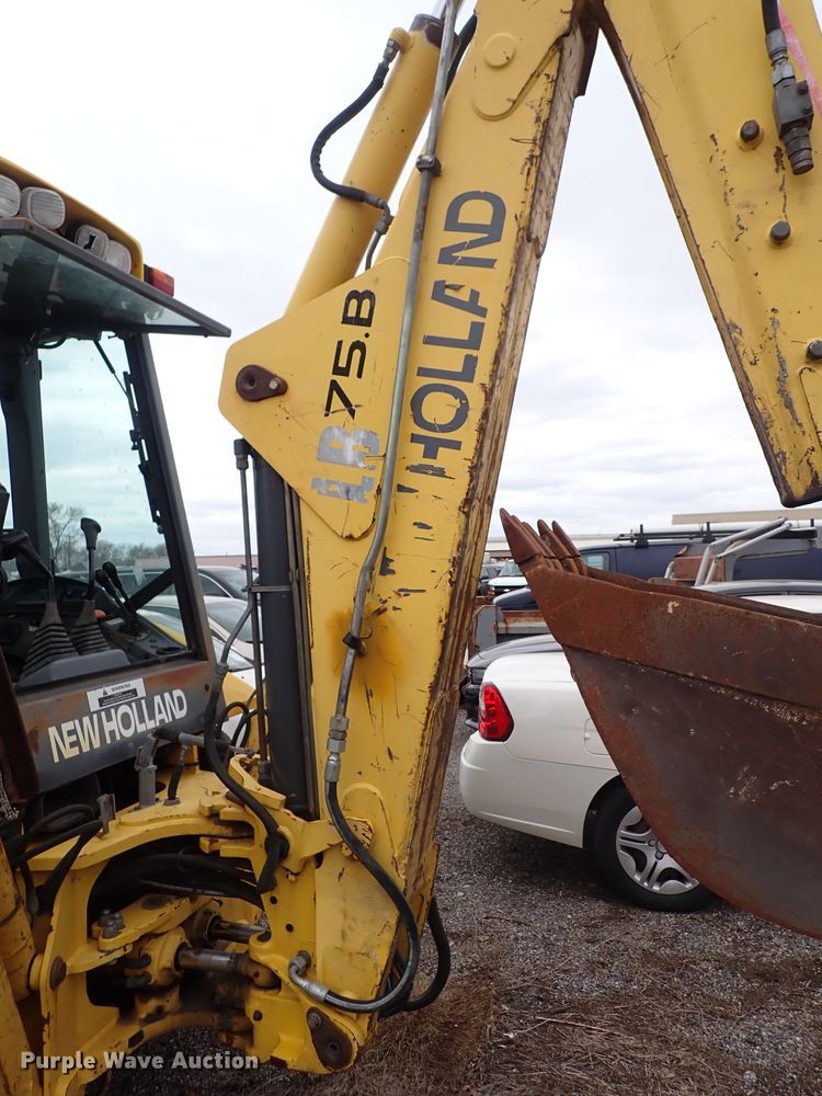 image for item DP4468 2003 New Holland LB75B  backhoe